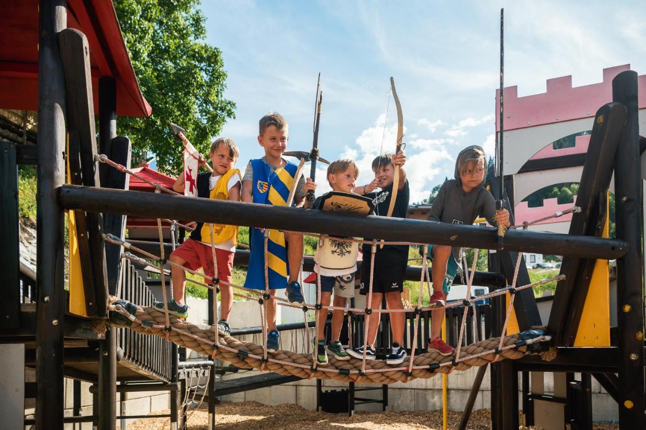 Kinderhotel Laderhof Ladis Zewnętrze zdjęcie
