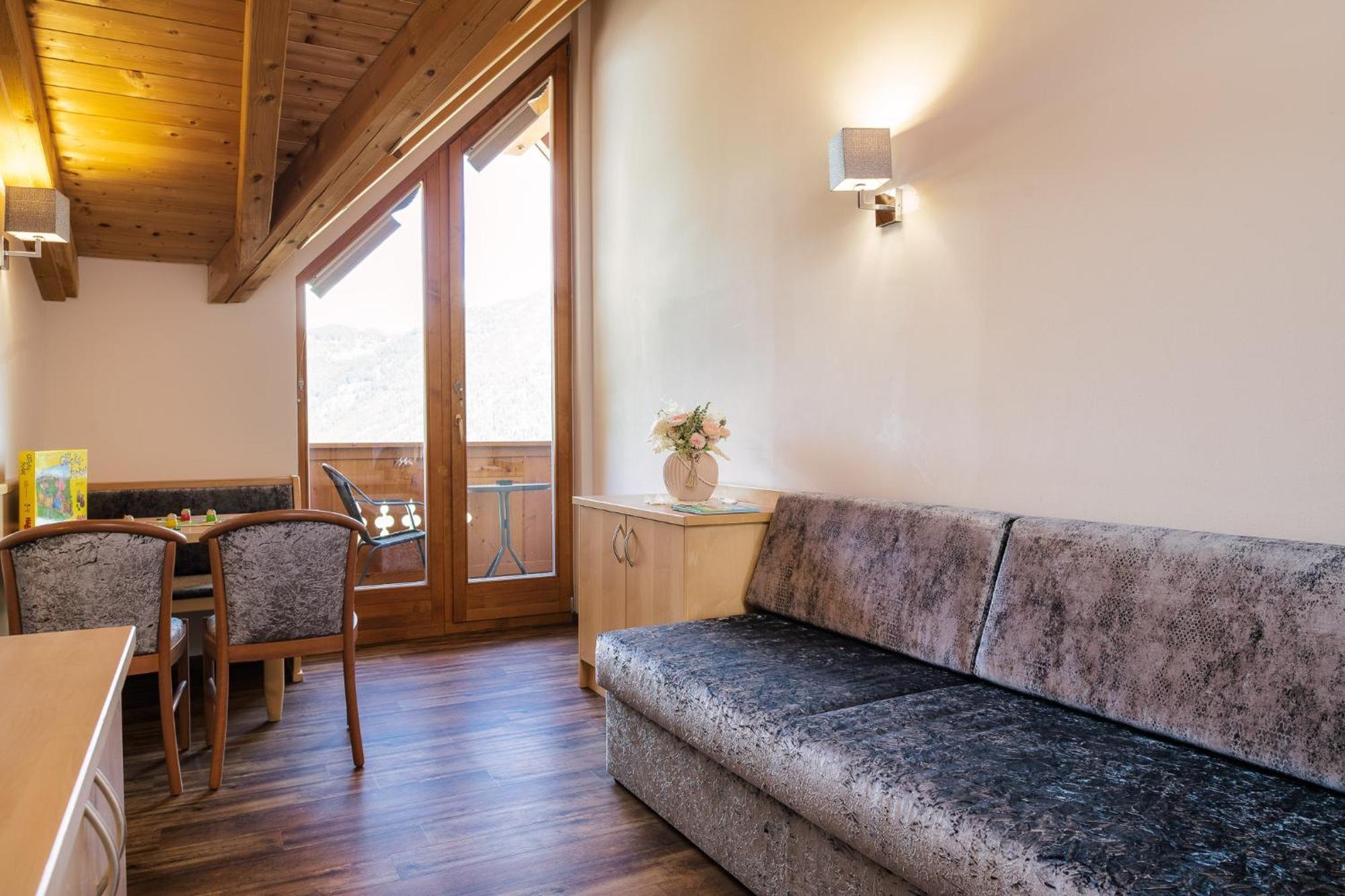 Kinderhotel Laderhof Ladis Zewnętrze zdjęcie