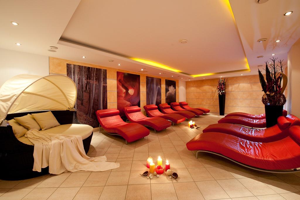 Kinderhotel Laderhof Ladis Zewnętrze zdjęcie