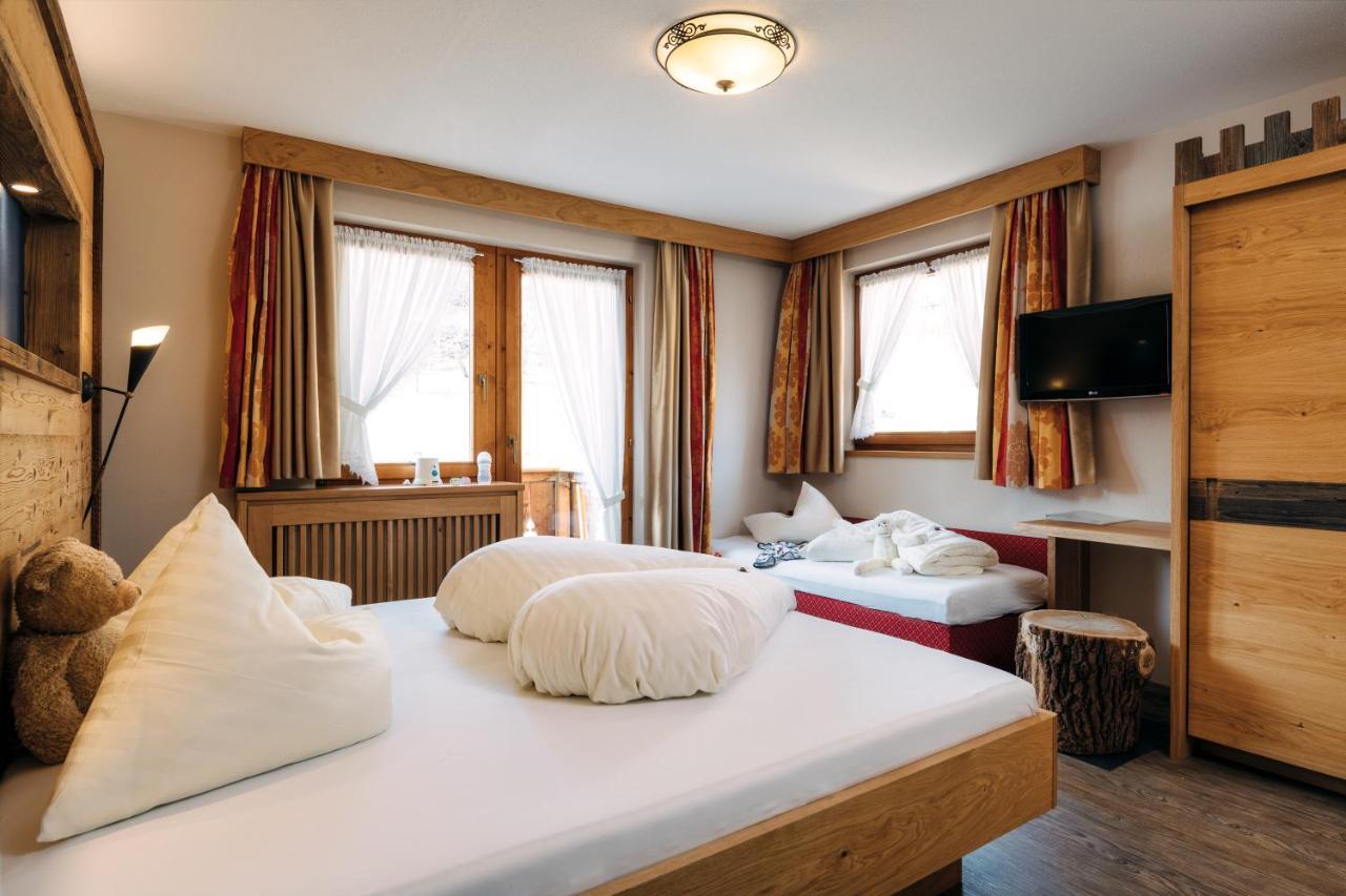 Kinderhotel Laderhof Ladis Zewnętrze zdjęcie