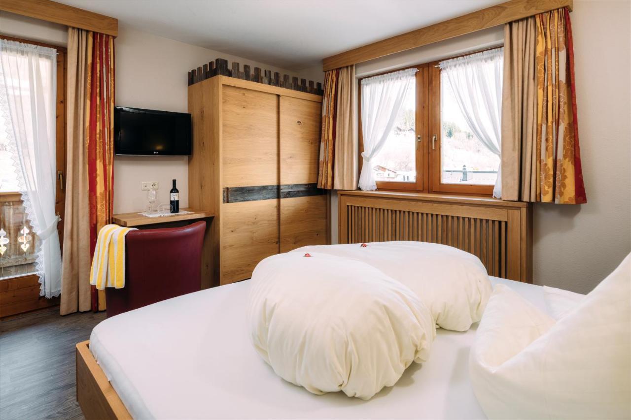 Kinderhotel Laderhof Ladis Zewnętrze zdjęcie